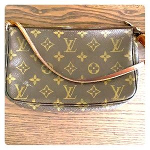 LOUIS VUITTON Pochette Accessories Clutch